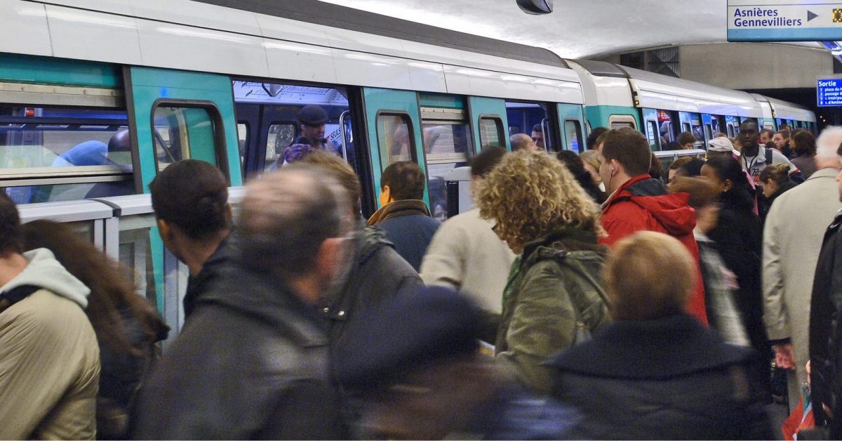 Derrière le conflit du 18 février à la RATP, les salaires et la perspective de l&rsquo;ouverture à la concurrence, Devis couvreur